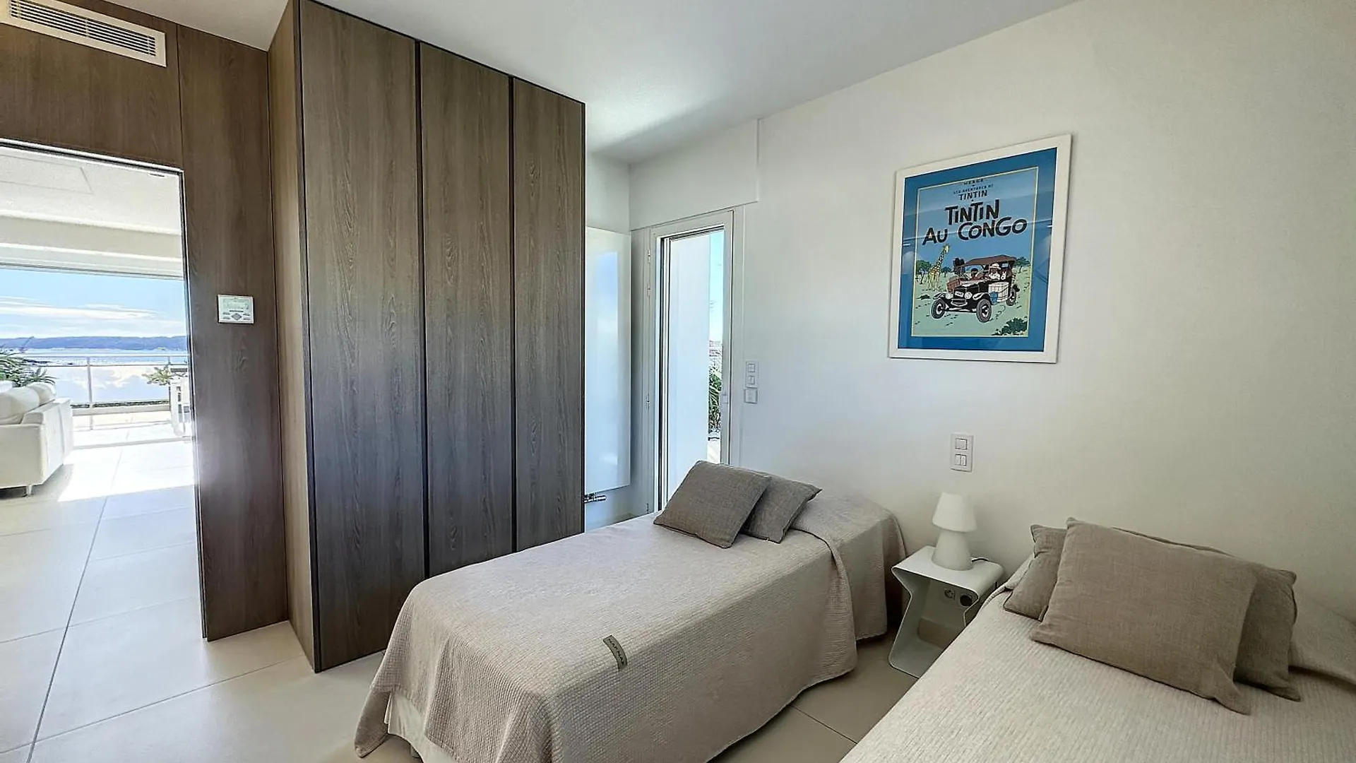 Penthouse 2-Bedroom Apartment With 360º Views And Parking Cannes